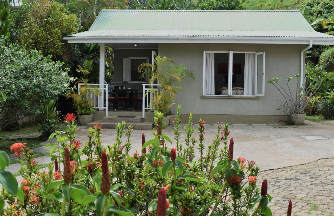 Sunbird Bungalow Anse Boileau Exterior photo